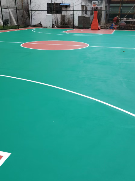 宝清 球场长期使用易出现地面开裂